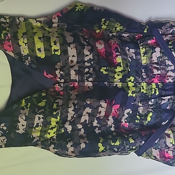 SZ 16 FLORAL DRESS EUC - Picture 5 of 5